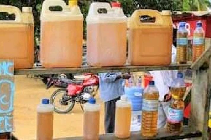 Mbuji Mayi Le Litre D essence Passe De 5000 6500 Franc Congolais 