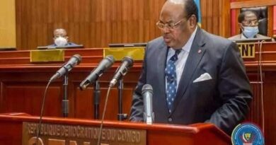 RDC : « José Makila Sumanda, une conscience républicaine au service de la démocratie » (cellule de communication aux affabulations de l’honorable sénateur Christophe Lutundula.)