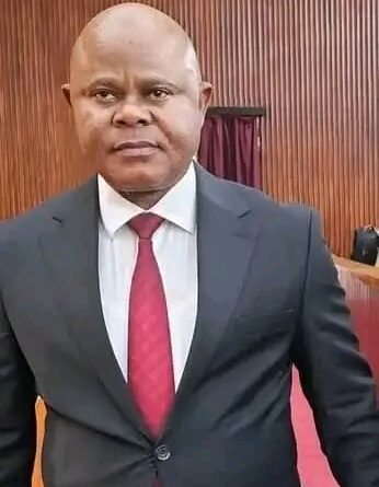 Jean Bosco Kotongo expose les défis du Grand-Équateur à la Première Ministre