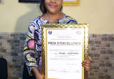 Hommage Exceptionnel : Madame Rachel Kapinga, Présidente de la Nouvelle Société Civile du Kasaï Oriental, honoré et Comparée à Rosa Parks par l’Association des Journalistes pour la Bonne Gouvernance à Kinshasa.