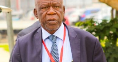 Mort de Jacques Mukaleng Makal : La voix des chefs d’État, le maître du micro officiel ; Le Maestro de la presse s’en va