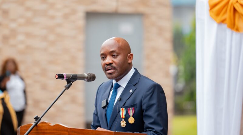 De la chenille au papillon : Michel Muvudi célébré par la Chancellerie des Ordre nationaux par deux médailles d’or