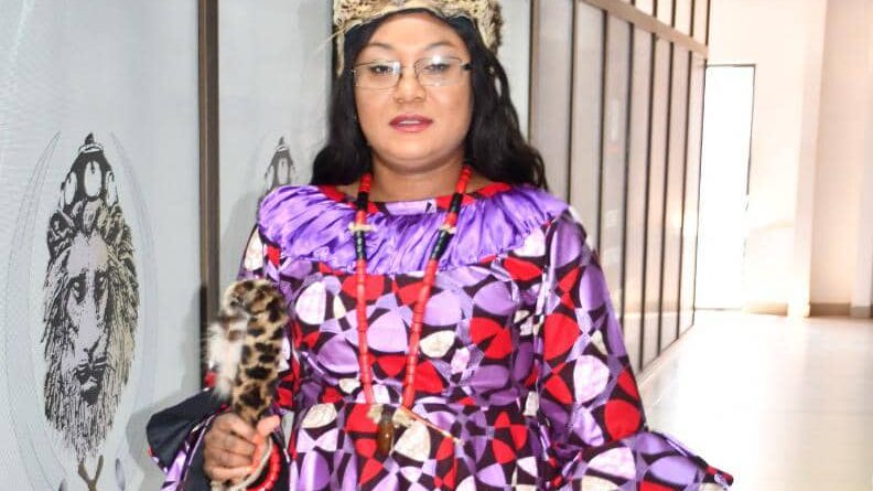 Maniema : À l’approche de son anniversaire prévu le 05 septembre, la Reine Sultani Falanga Sula Pene Nyundu, du royaume DUNGU OSHIYE, fait appel au retour de la paix dans sa communauté