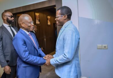 Eliezer Ntambwe consulte le Ministre de la Justice avant le lancement d’une opération en faveur des anciens combattants