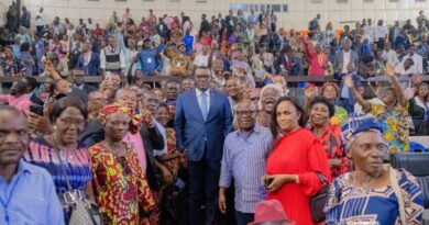 Avec l’implication du VPM Lihau, les agents du ministère des Sports et Loisirs suspendent leur grève