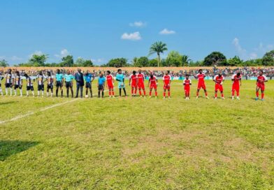 Scandale arbitral à Kananga : la Fecofa et la LINAFOOT mises à témoin après le match AS Saint-Luc vs TP Mazembe (1-2), les Bansantu tombent en infériorité numérique à cause de l’arbitre visiblement corrompu Scandale arbitral à Kananga : la Fecofa et la LINAFOOT mises à témoin après le match AS Saint-Luc vs TP Mazembe (1-2), les Bansantu tombent en infériorité numérique à cause de l’arbitre visiblement corrompu