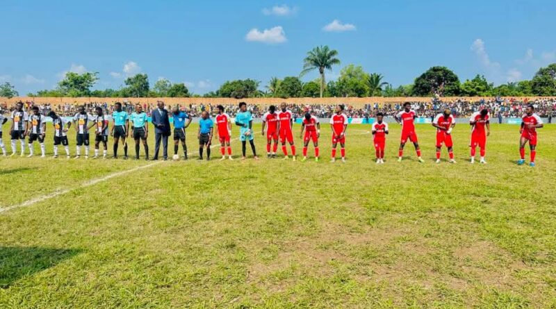 Scandale arbitral à Kananga : la Fecofa et la LINAFOOT mises à témoin après le match AS Saint-Luc vs TP Mazembe (1-2), les Bansantu tombent en infériorité numérique à cause de l’arbitre visiblement corrompu Scandale arbitral à Kananga : la Fecofa et la LINAFOOT mises à témoin après le match AS Saint-Luc vs TP Mazembe (1-2), les Bansantu tombent en infériorité numérique à cause de l’arbitre visiblement corrompu