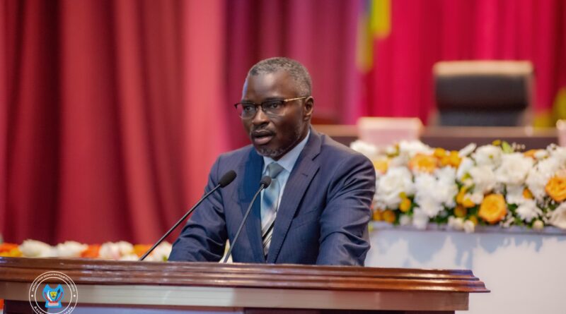 Kinshasa – opération zéro embouteillages : le député Gratien Iracan “ne croit pas à la fin d’embouteillages dans la capitale”. Kinshasa – opération zéro embouteillages : le député Gratien Iracan “ne croit pas à la fin d’embouteillages dans la capitale”.