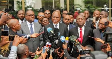 RDC : l’opposition crée une plateforme pour défendre la Constitution face à un éventuel troisième mandat de Tshisekedi RDC : l’opposition crée une plateforme pour défendre la Constitution face à un éventuel troisième mandat de Tshisekedi