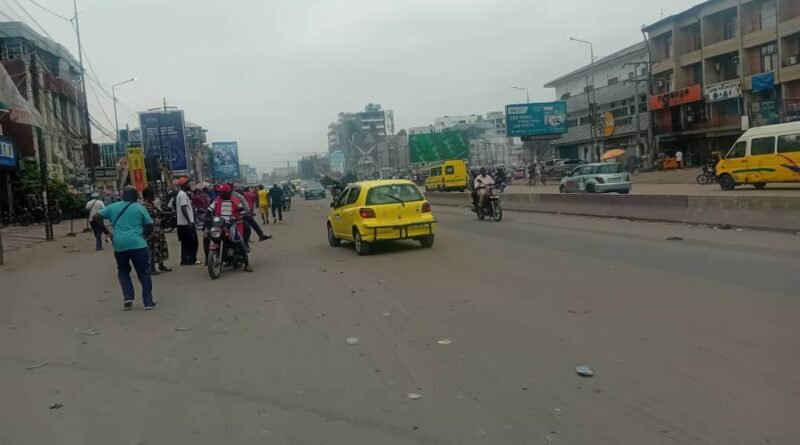 Kinshasa : circulation, commerces et examens maintenus malgré l&rsquo;appel à la journée « ville morte »