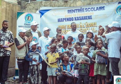 Rentrée scolaire 2026-2027 : la Fondation MAPENDO KASAHENE Mireille poursuit sa campagne en faveur des enfants orphelins et vulnérables Rentrée scolaire 2026-2027 : la Fondation MAPENDO KASAHENE Mireille poursuit sa campagne en faveur des enfants orphelins et vulnérables