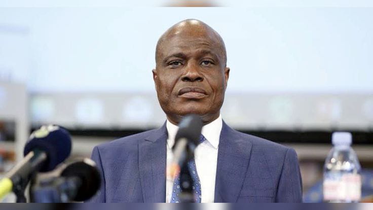RDC : Martin Fayulu avait-il vu venir la crise ? ‘’De la vérité des urnes au dialogue national : huit années d’alertes, de propositions etd’occasions manquées ‘’(Tribune de Tarande Wanswa Constant, analyste indépendant) RDC : Martin Fayulu avait-il vu venir la crise ? ‘’De la vérité des urnes au dialogue national : huit années d’alertes, de propositions etd’occasions manquées ‘’(Tribune de Tarande Wanswa Constant, analyste indépendant)