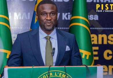 #RDC : Seth Kikuni suspendu de toutes ses fonctions au sein de son parti